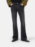 Closed Closed - Jovanna