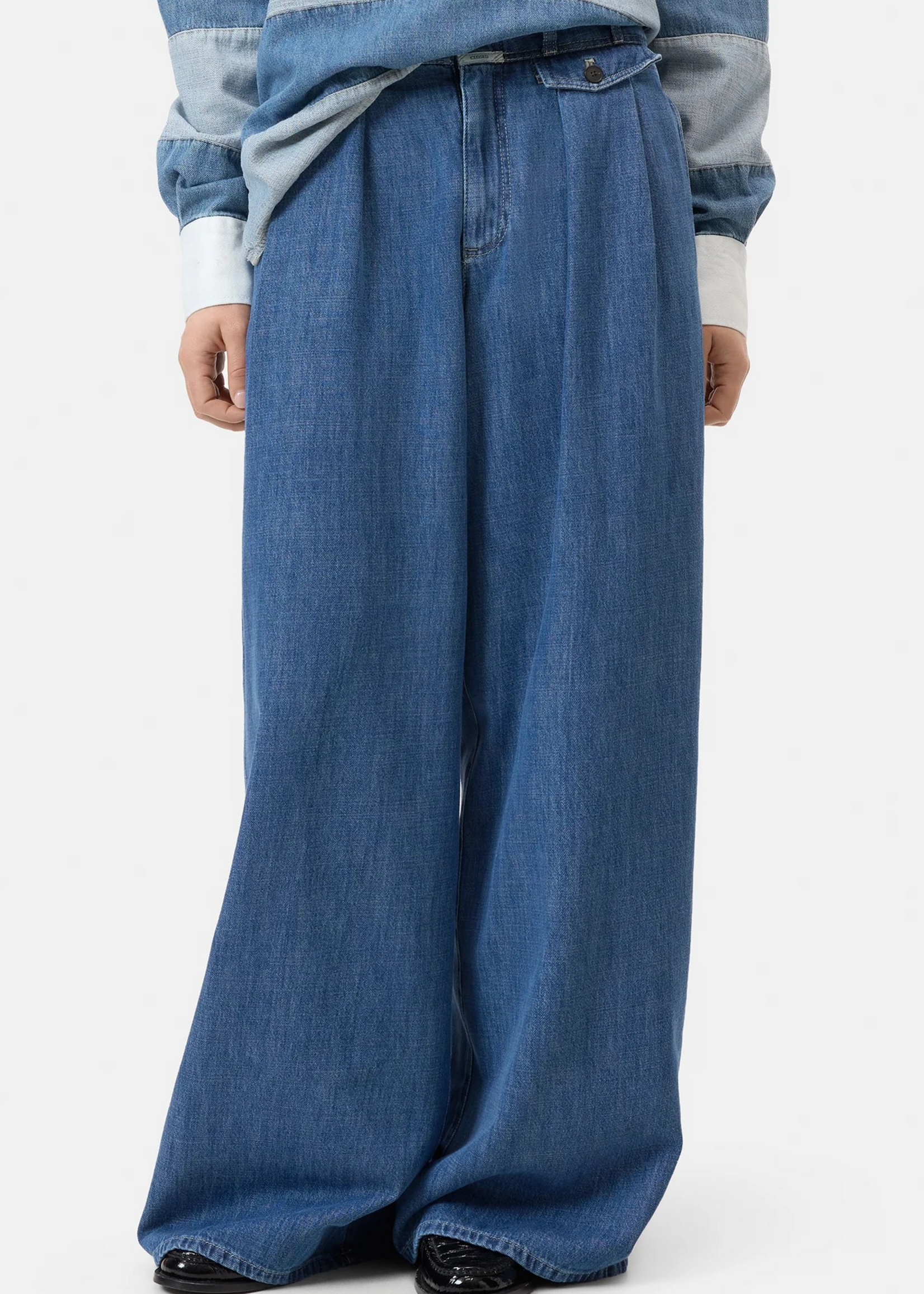 Closed Wenda c21235 16F 3E