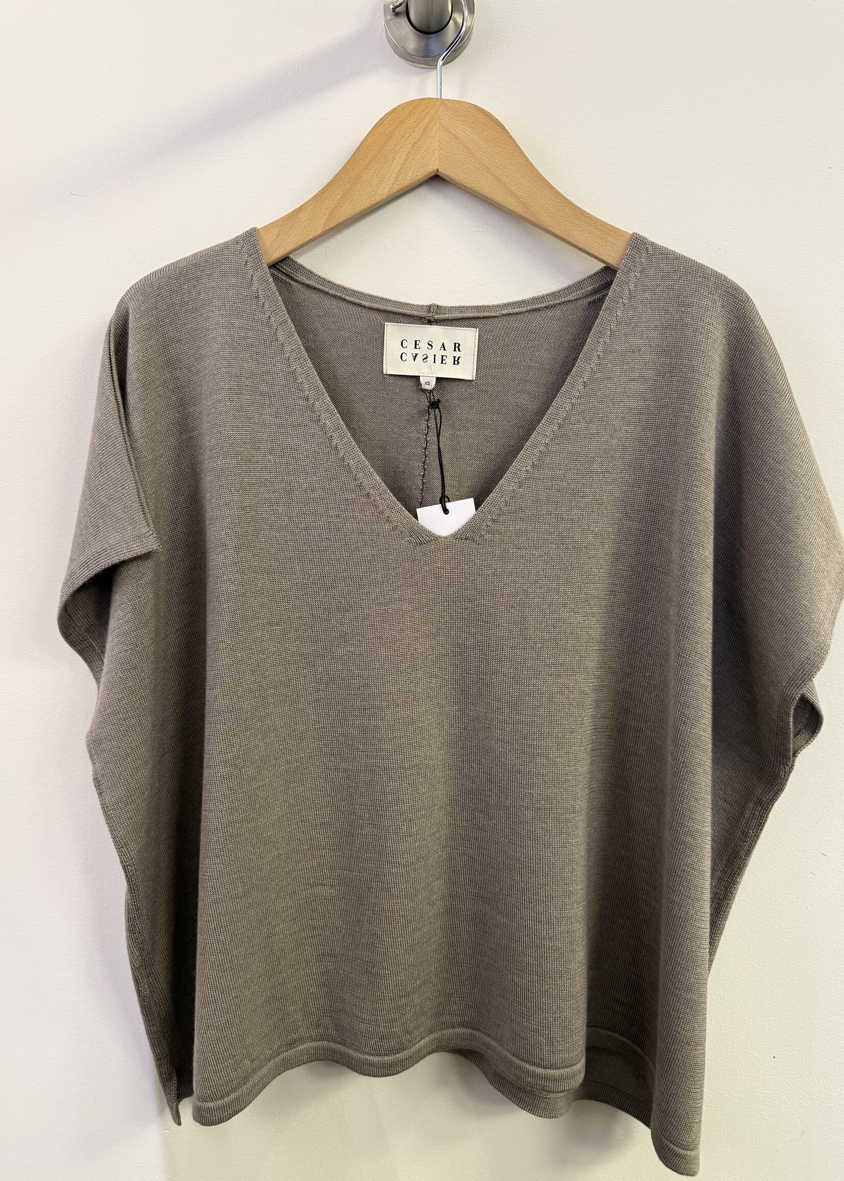 Cesar Casier Lucia top