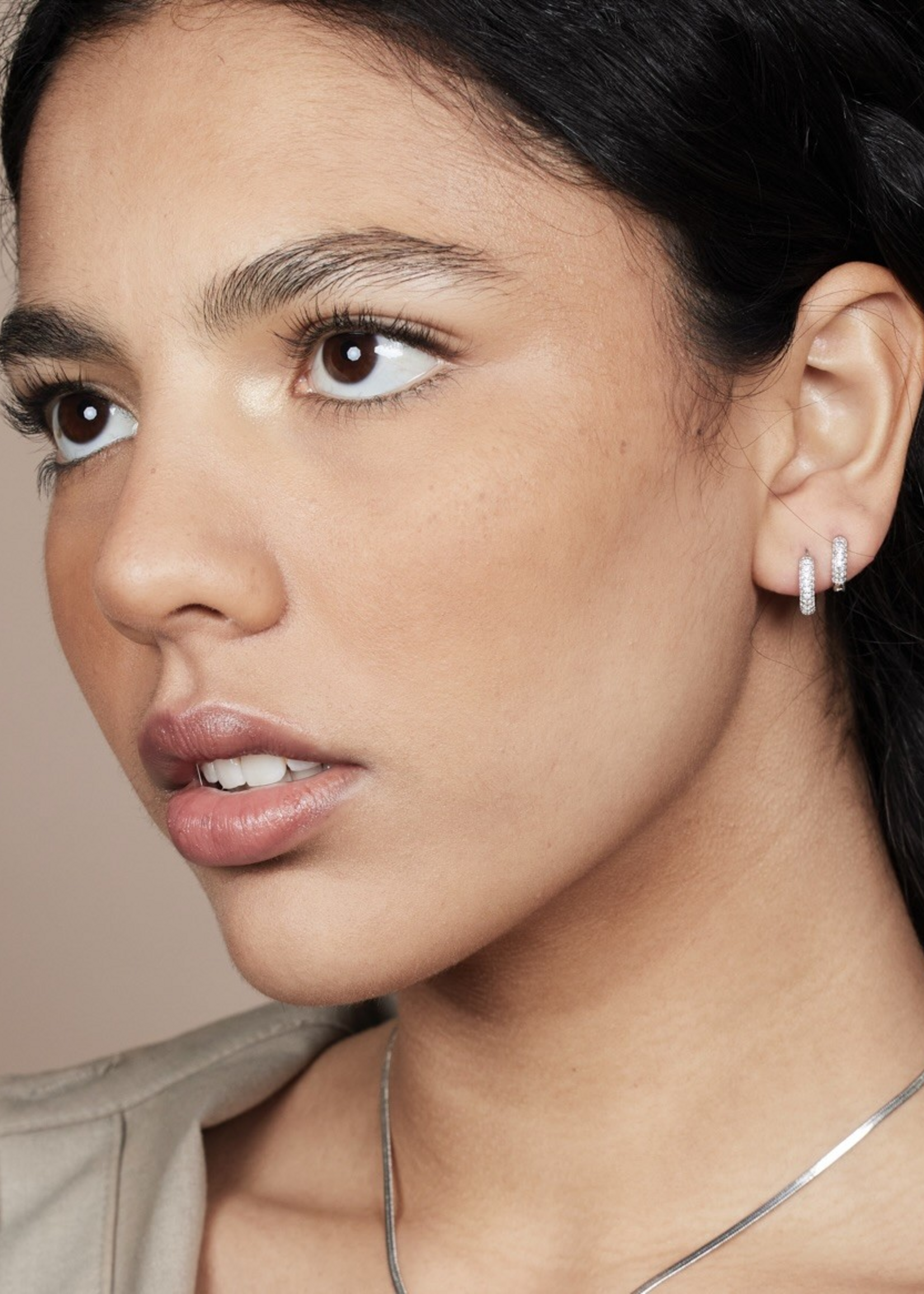 Ellen Beekmans Creolen met strass 1.2 cm