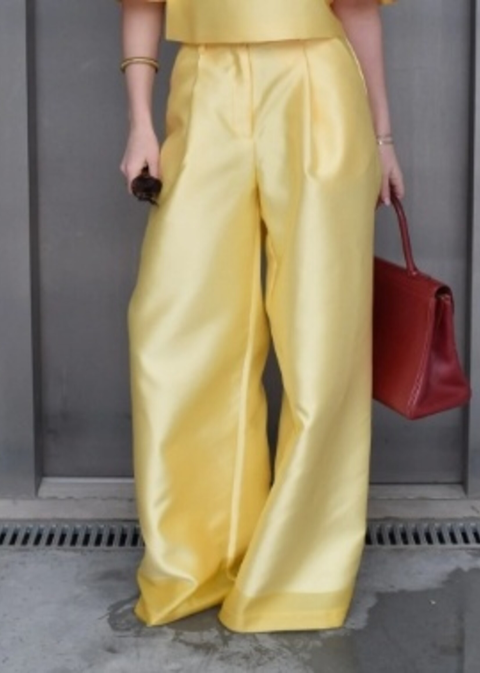 Gisèle the label Amalia trousers