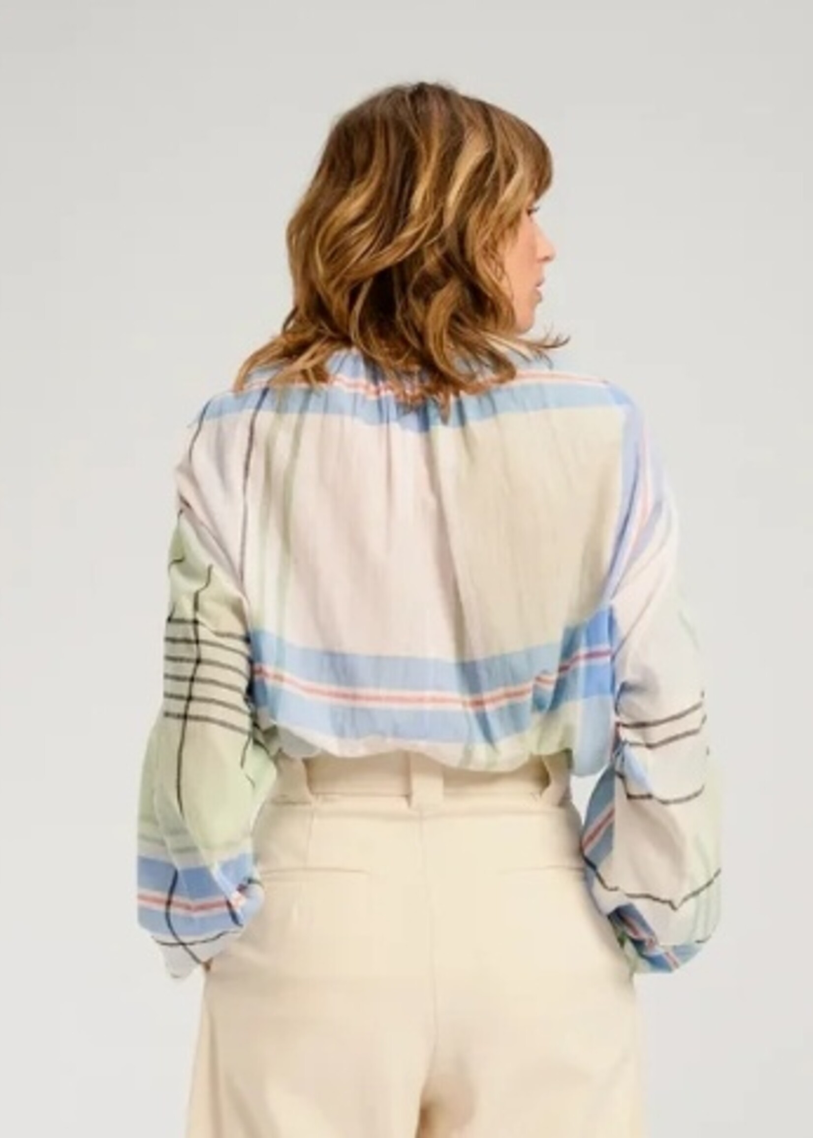 V de Vinster Hokkaido blouse