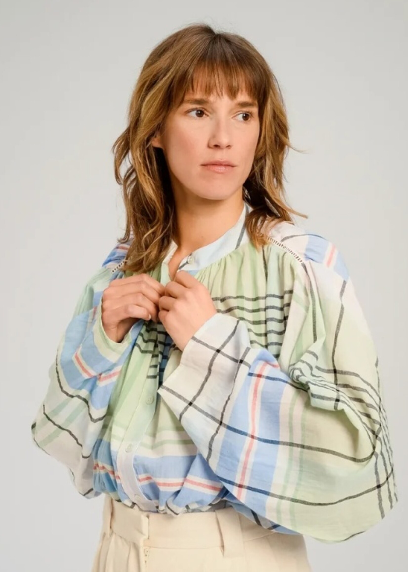 V de Vinster Hokkaido blouse