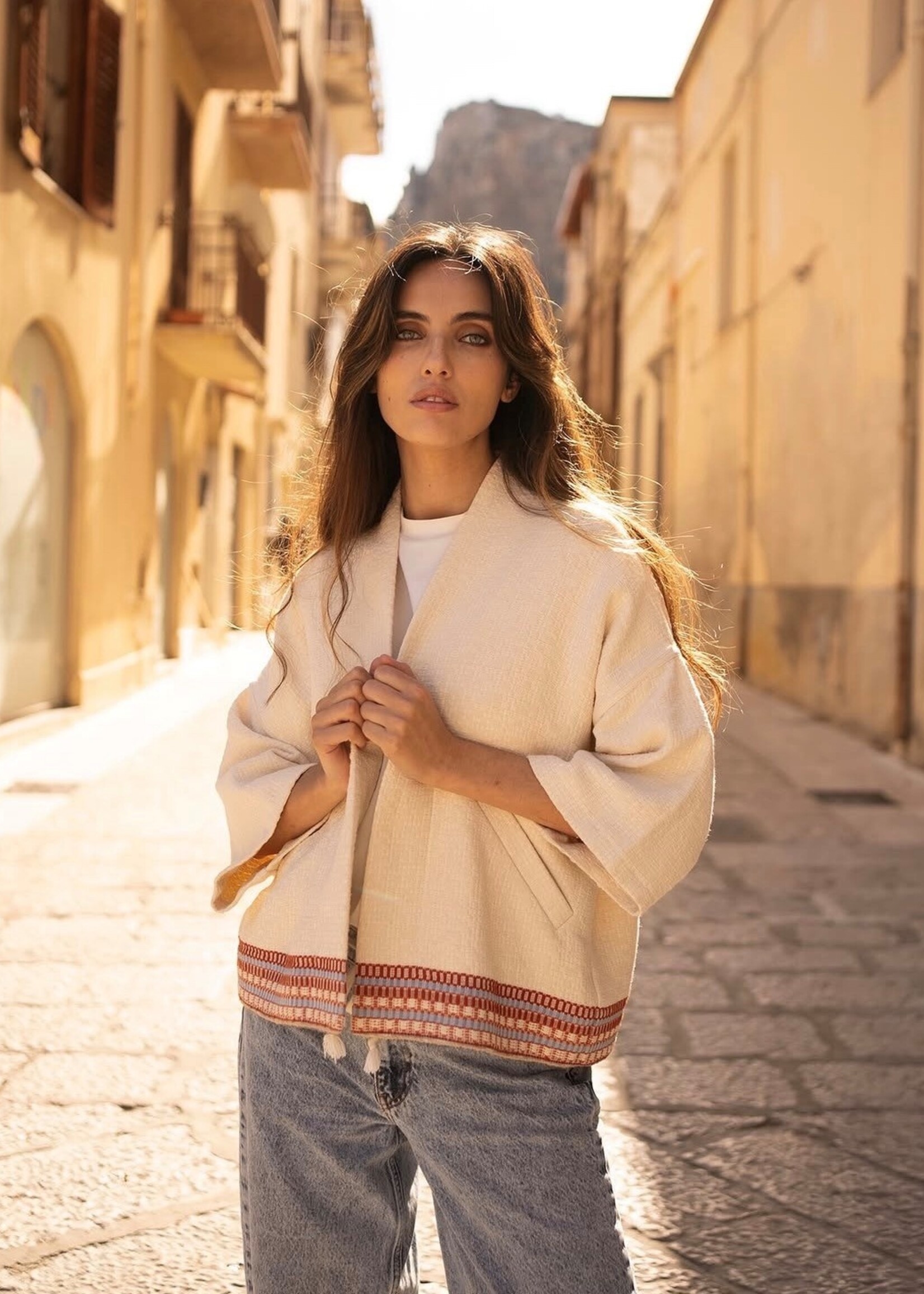 Rules the label Vest Rule no72