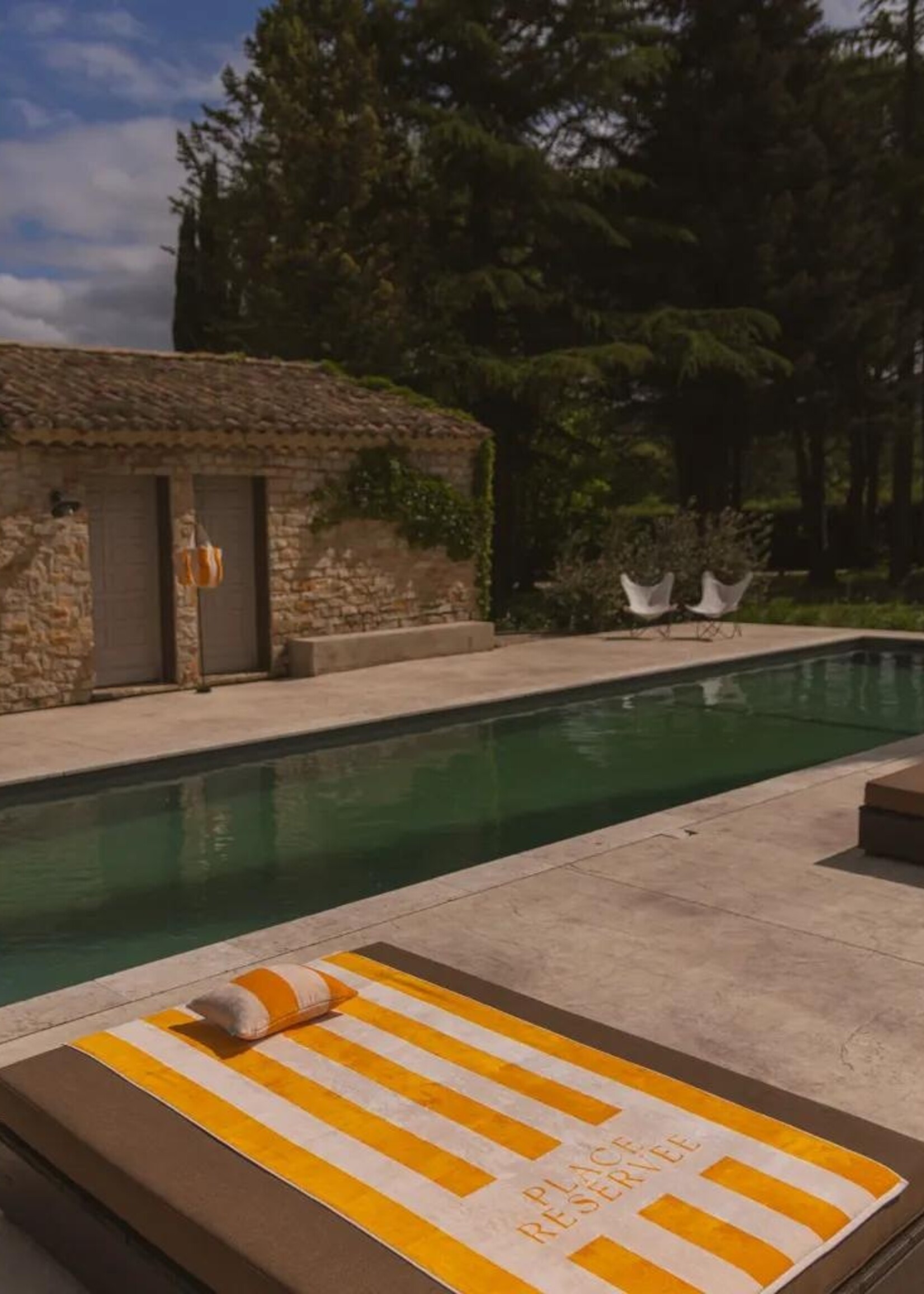 Place Reservee Strandlaken 100 x 200 cm gold