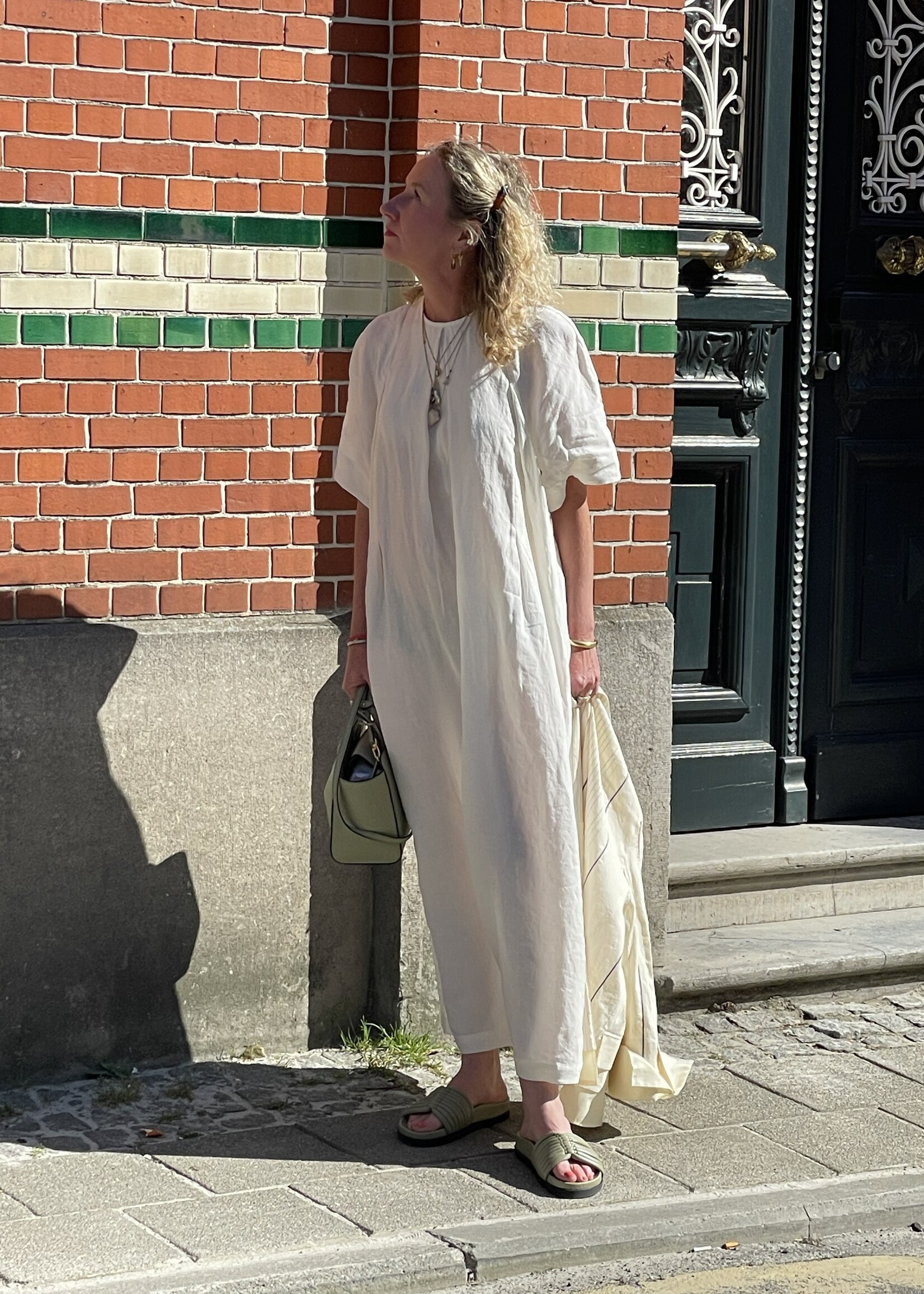 Phisique du role Dress in linen tumbler finished