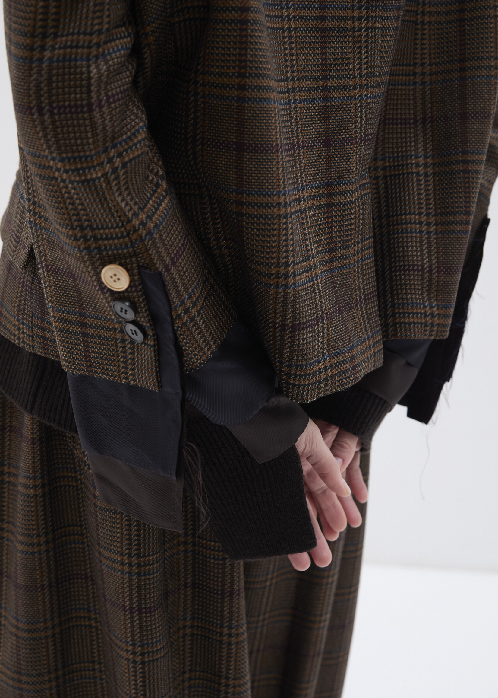 Phisique du role Boxy jacket in twisted tartan with viscose cuffs 26W093