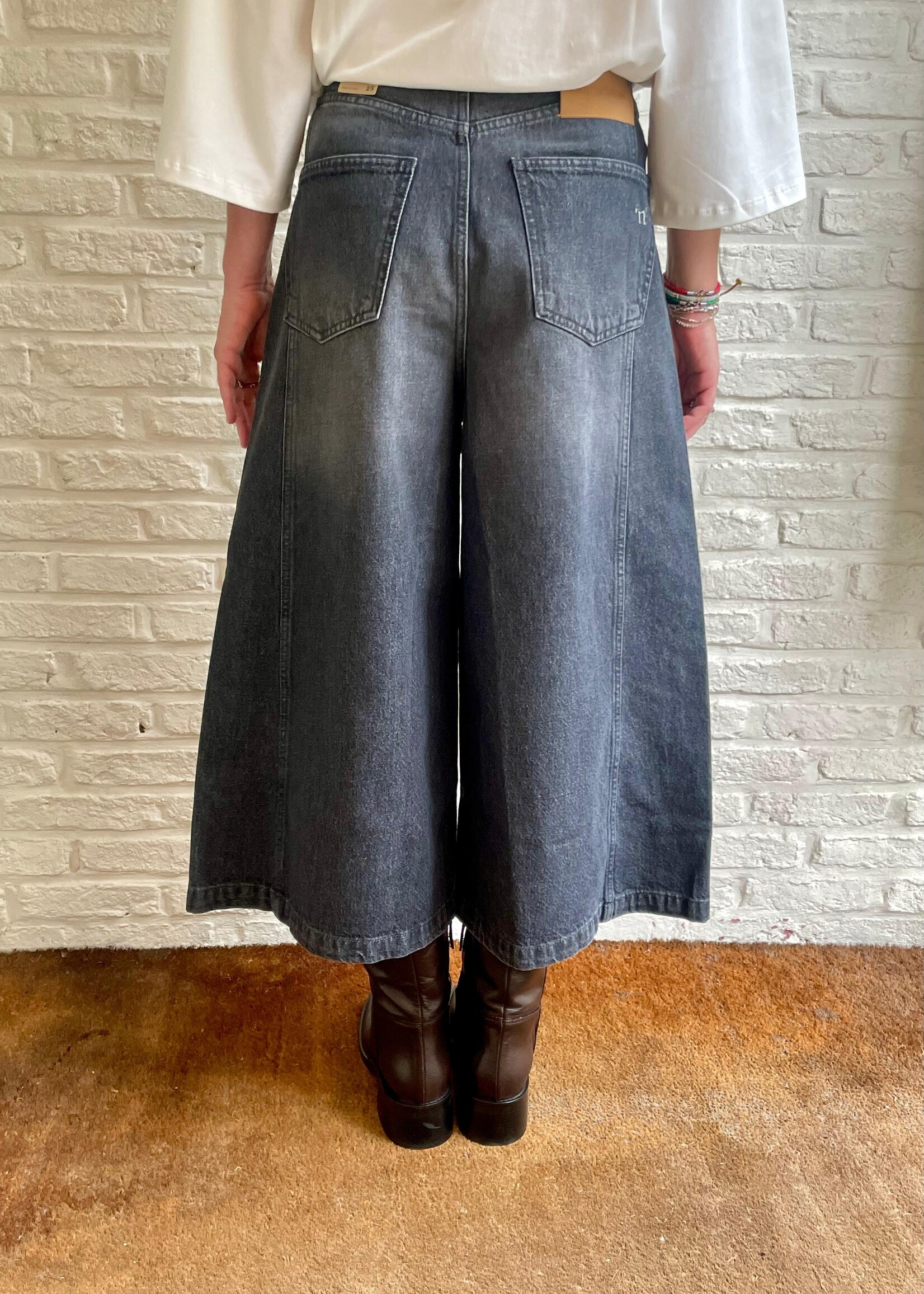 Noir 'n' blue Edeline new gaucho denim