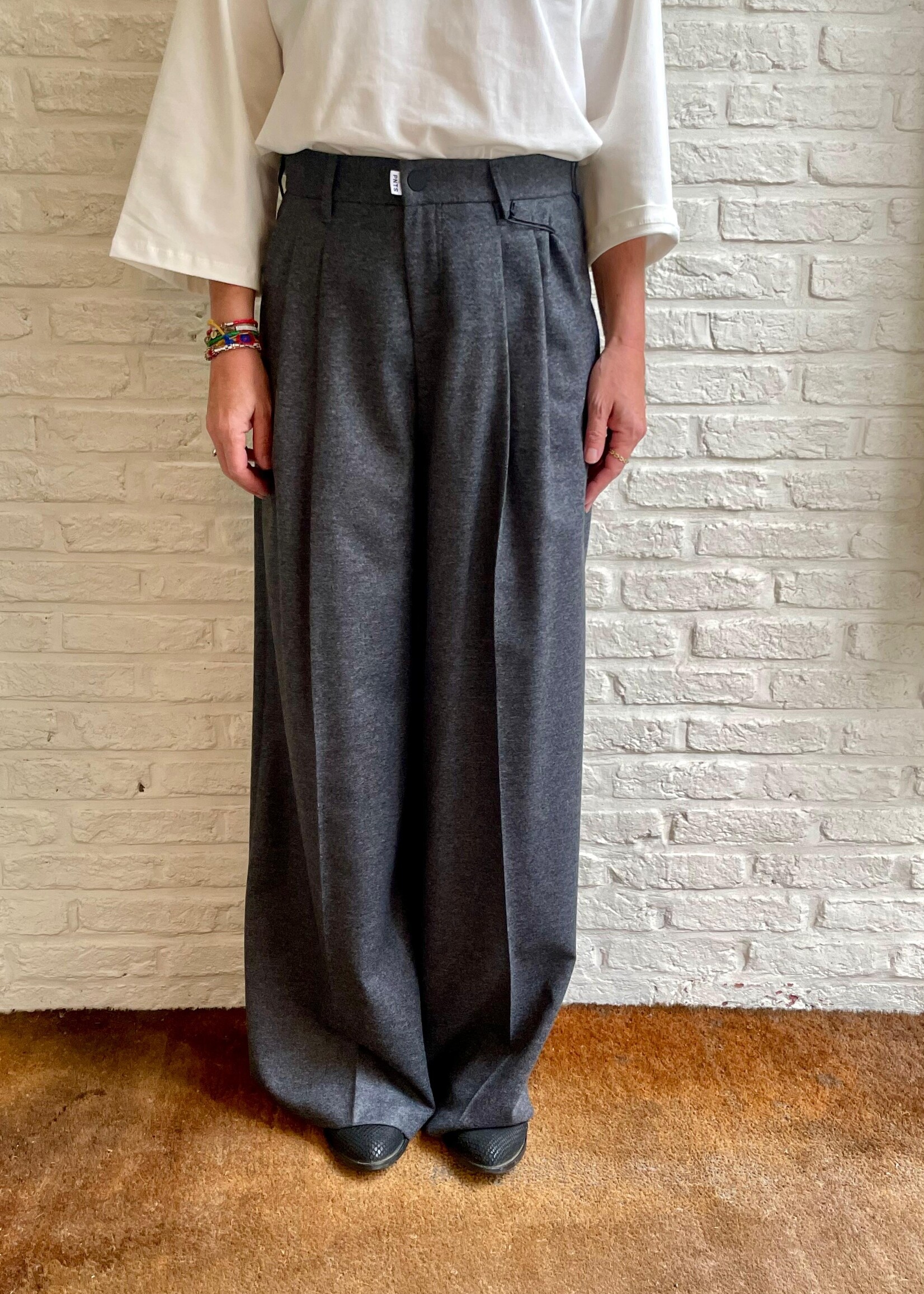 PNTS The Gent 11 8000 03