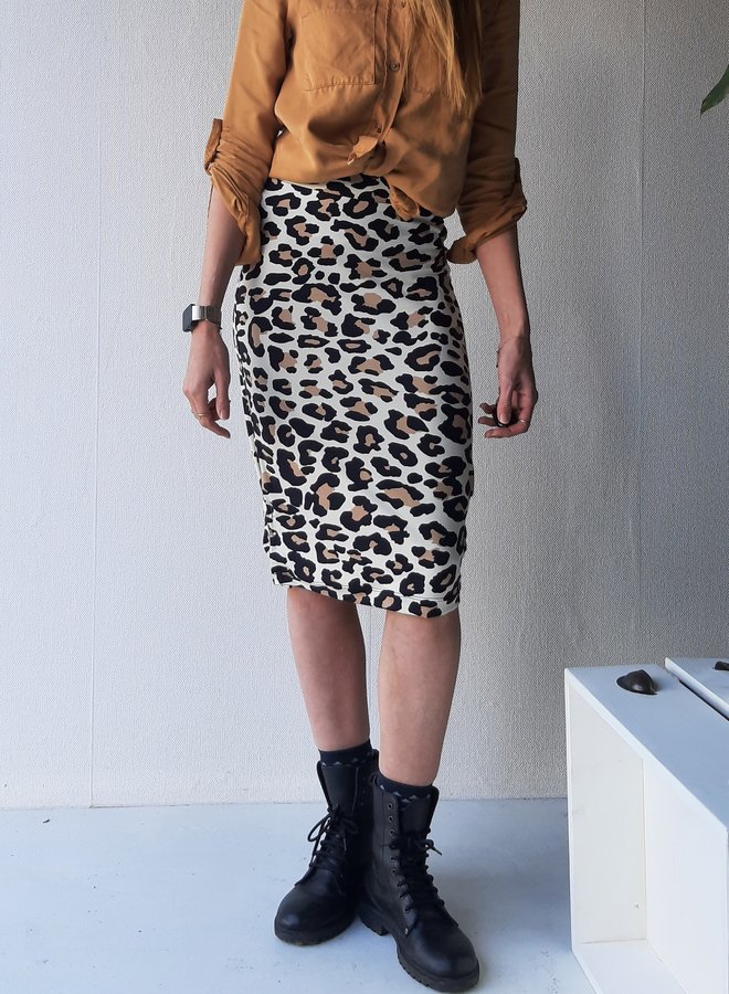 Pencil skirt| leopard | stretch | tall