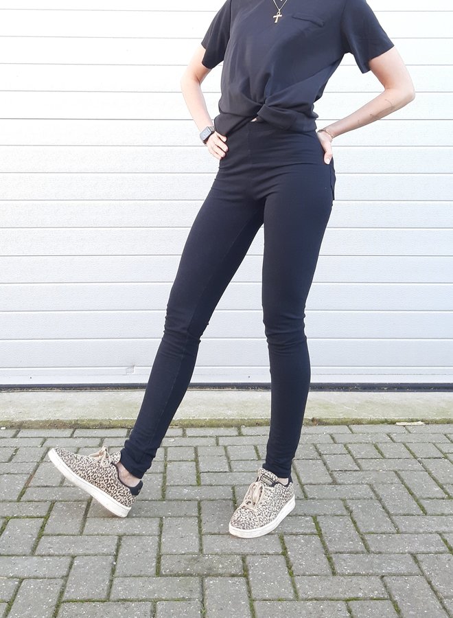 Zwarte jeanslook tregging met achterzakken