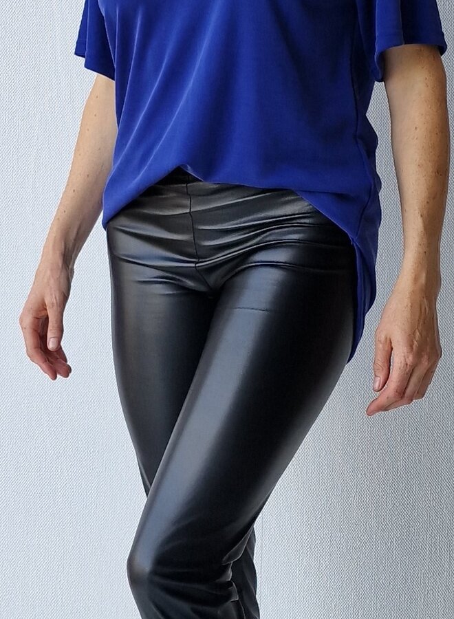 Black leather look leggings