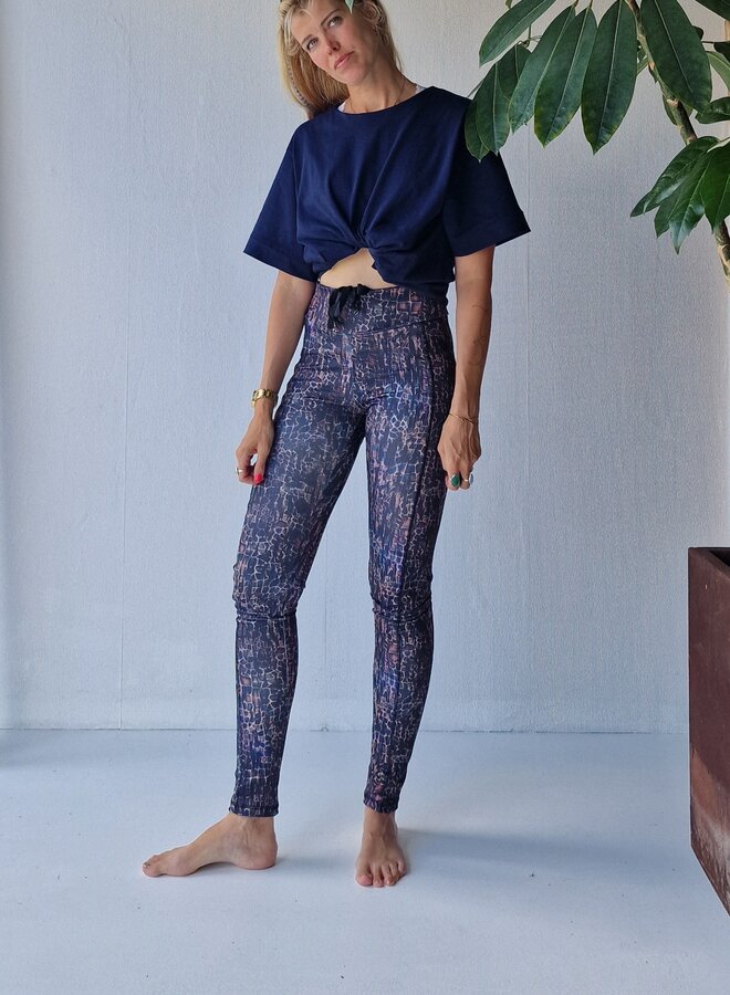 Long sports leggings | with side pocket | black | tall - giraf /Croco print