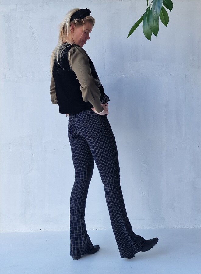 Extra lange flared pants | blokjes zwart/wit | tall | Lengtemaat 32, 34 en 36