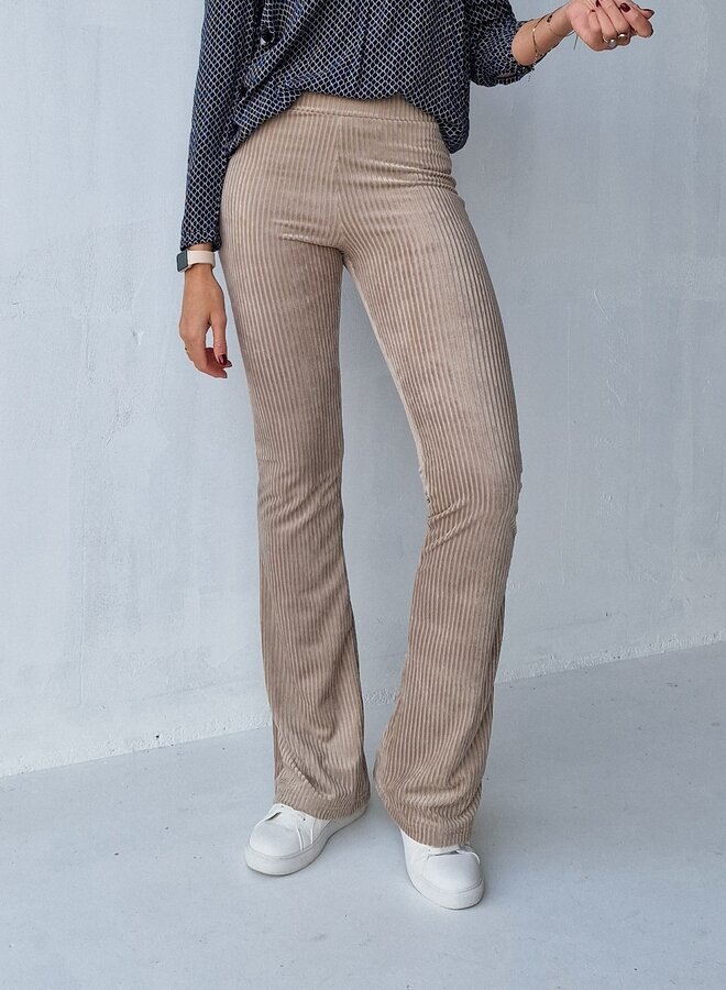 Extra lange flared legging | rib taupe | tall | lengtemaat 32, 34 en 36