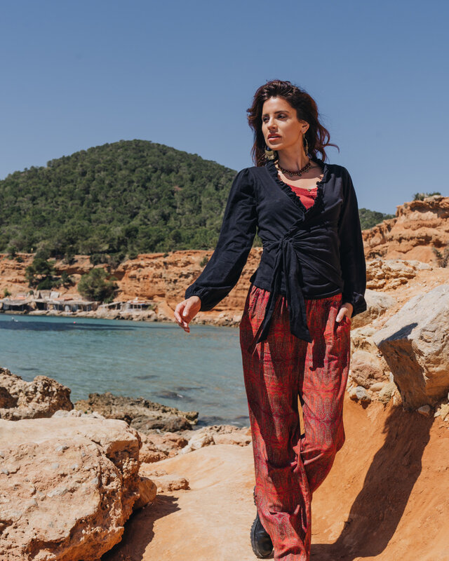 Isla Ibiza Bonita Wrap T-Shirt Amalur Black