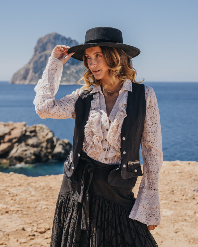 Isla Ibiza Bonita Boho Gilet Pearl Pearl Black