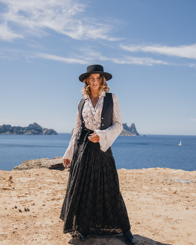 Isla Ibiza Bonita Boho Gilet Pearl Pearl Black