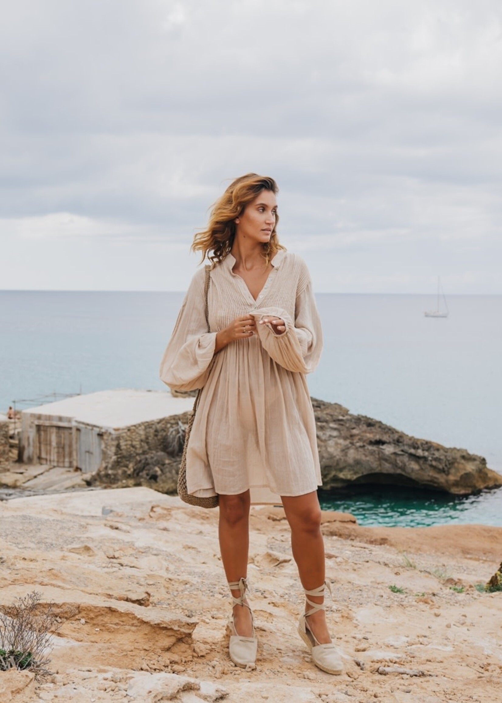 Isla Ibiza Bonita Short Tunic Portinatx – Beige