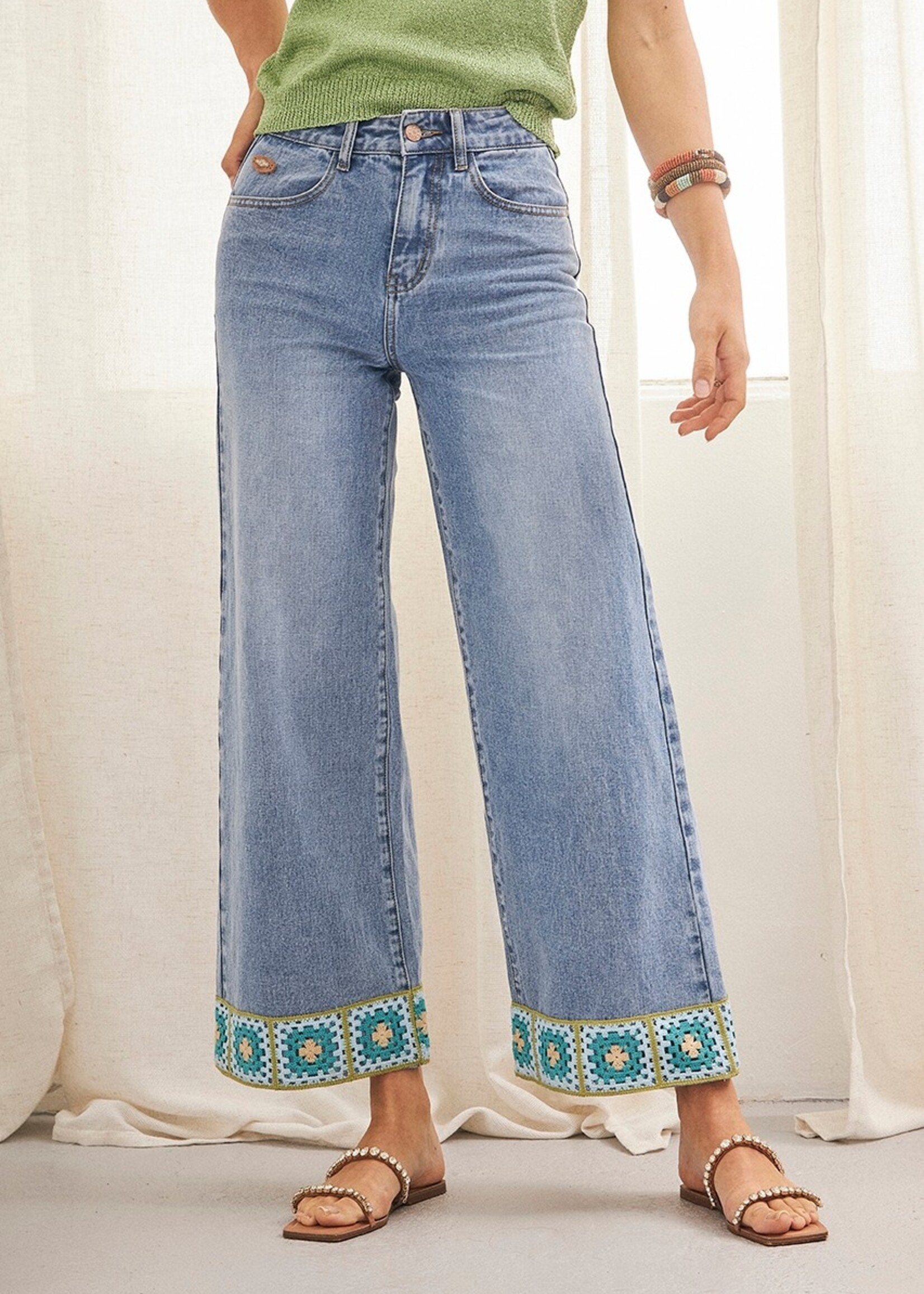 NKN Nekane Jeans Flare Kisuru Denim