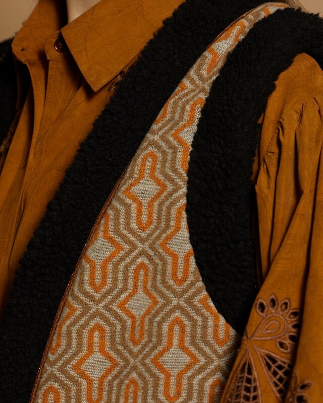 Meisïe Geometric Printed Gilet Retro Brown