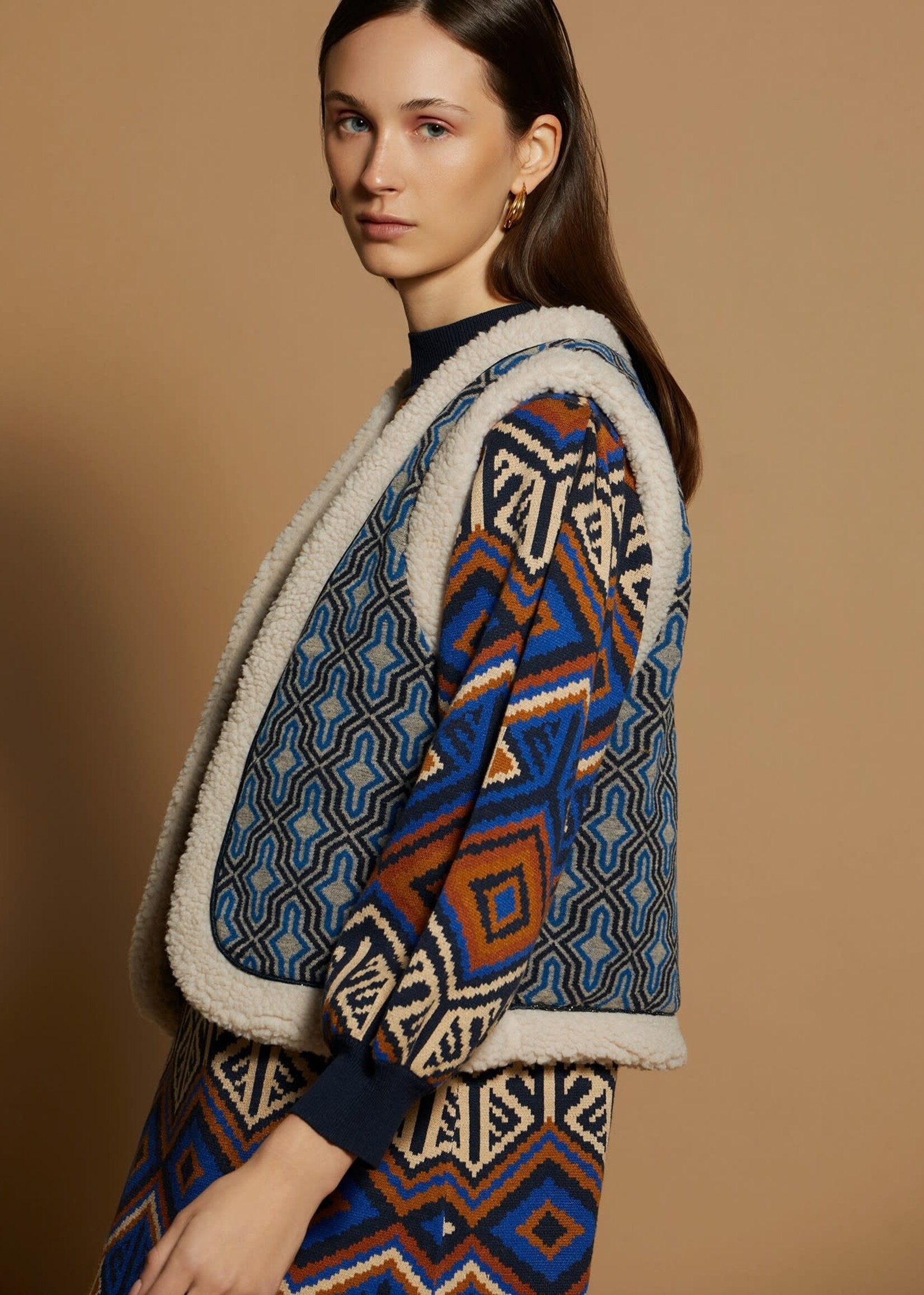 Meisïe Geometric Printed Gilet Retro Blue