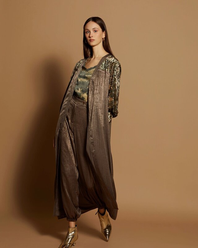 Satin Bi-Materia Coat Leaf