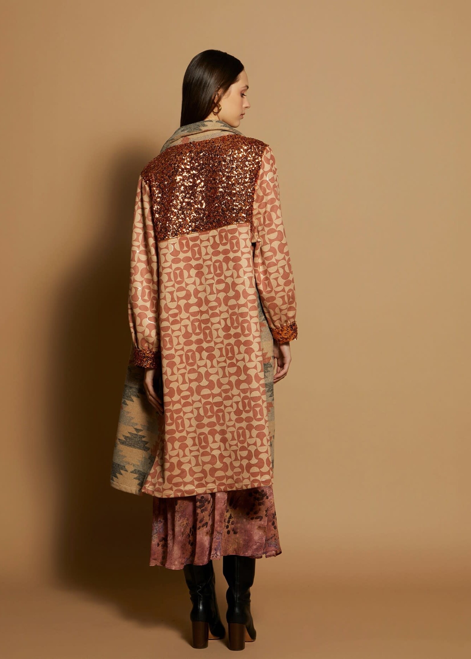 Meisïe Bi-Materia Kaftan Coat