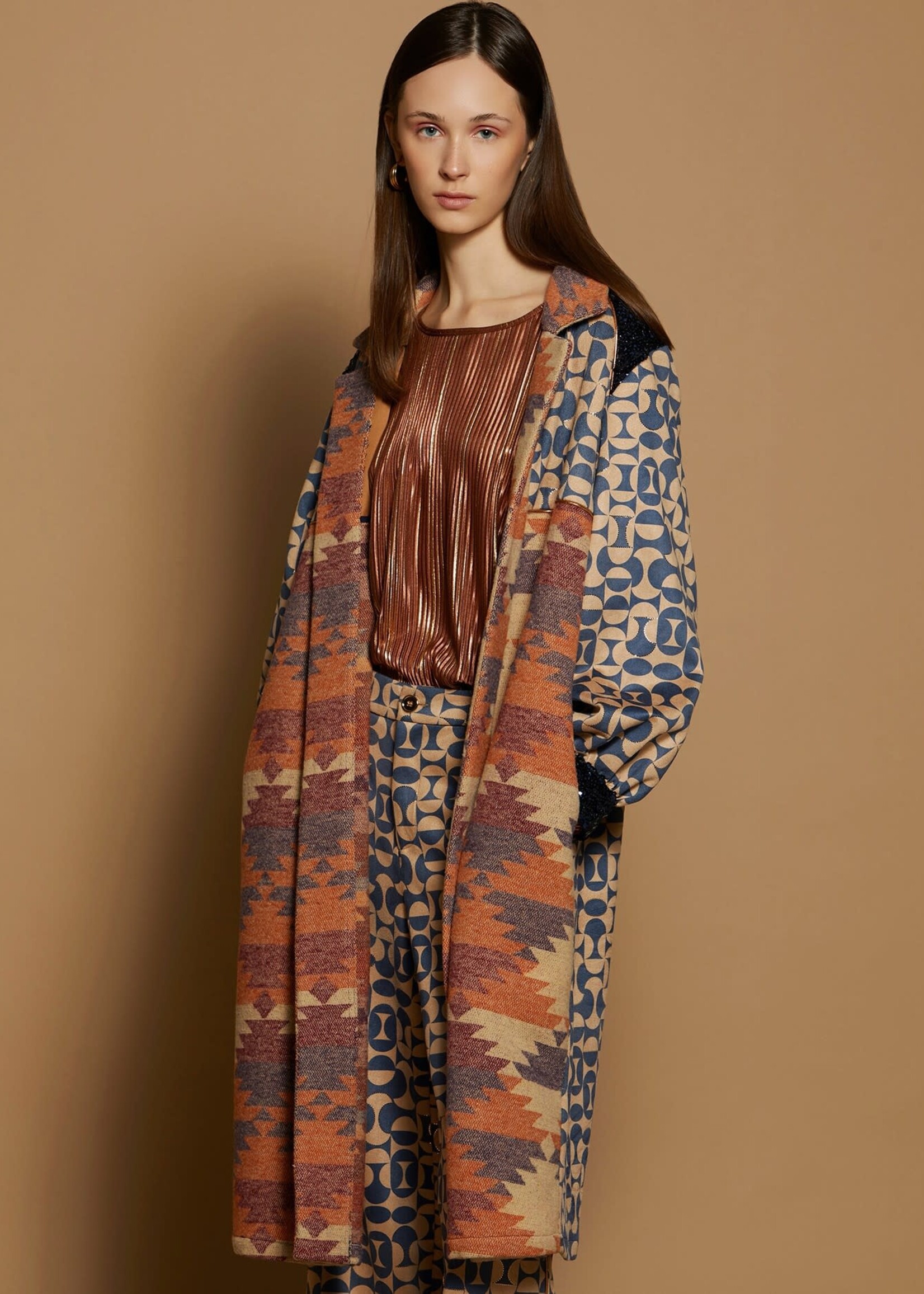 Meisïe Bi-Materia Kaftan Coat Blue