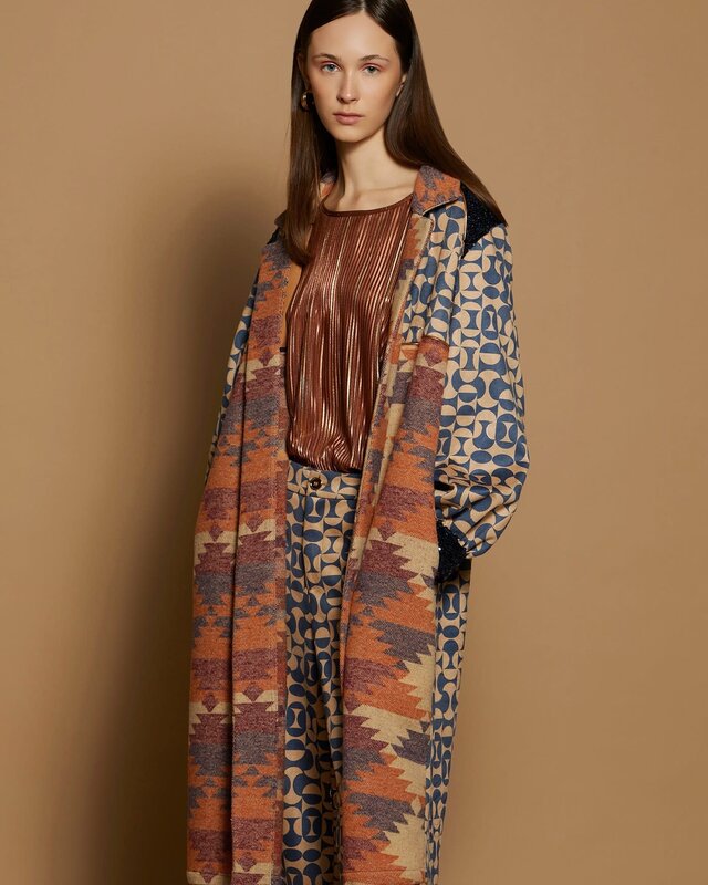 Meisïe Bi-Materia Kaftan Coat Blue