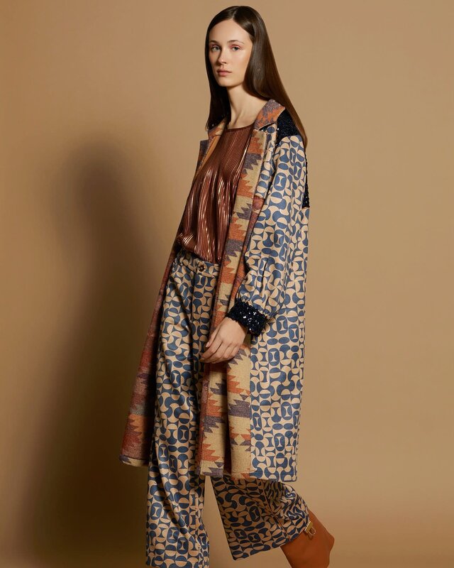 Meisïe Bi-Materia Kaftan Coat Blue