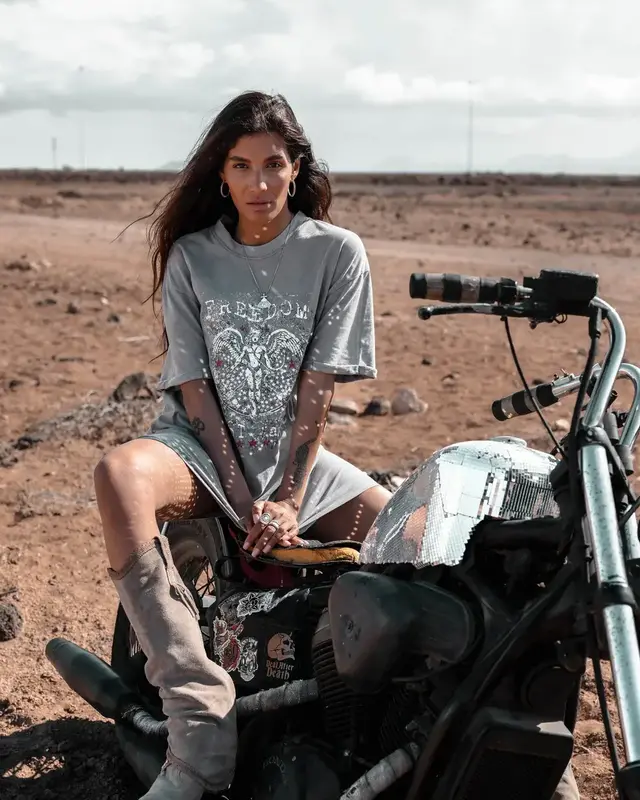 Moost Wanted Bowie T-Shirt Dress Washed Grey