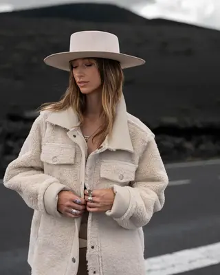 Moost Wanted Celeste Reversible Coat Light Beige