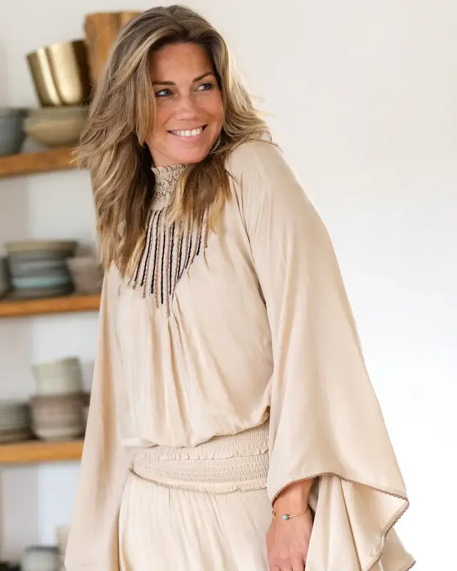 Ibzmode Flair Top Estillo Ecru