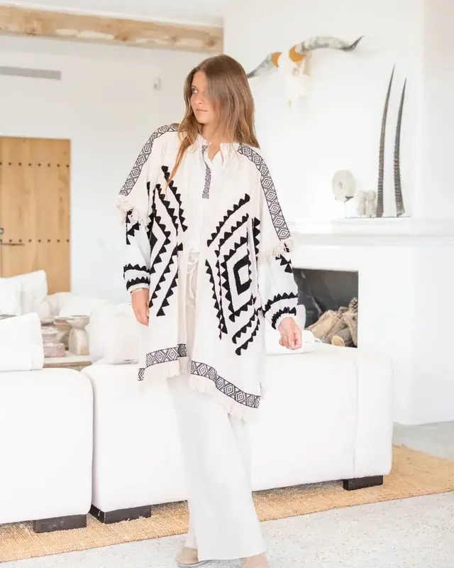 Ibzmode Poncho Ventana Arena Ecru