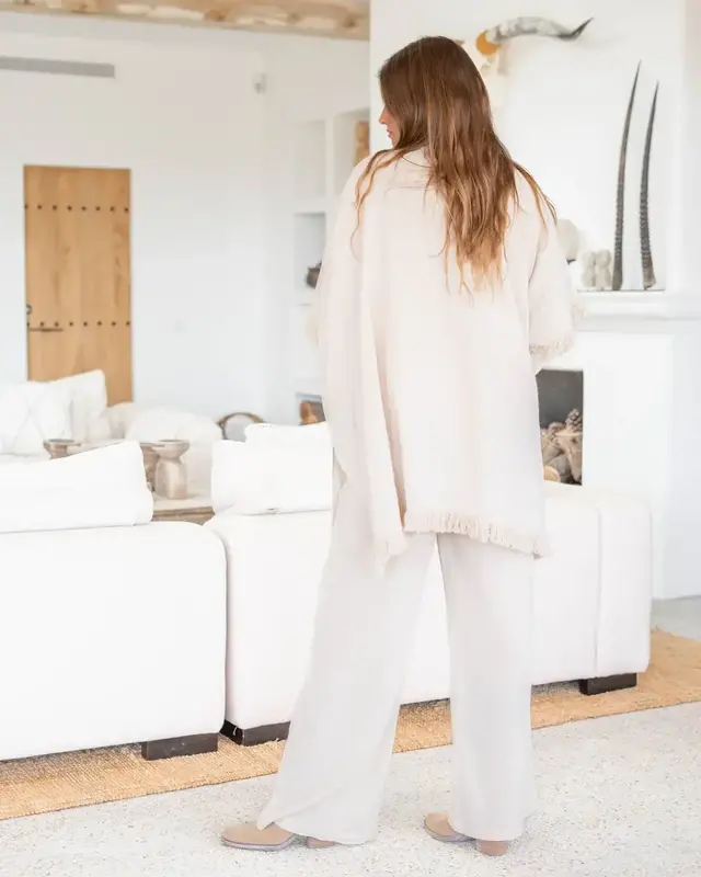 Ibzmode Poncho Ventana Arena Ecru