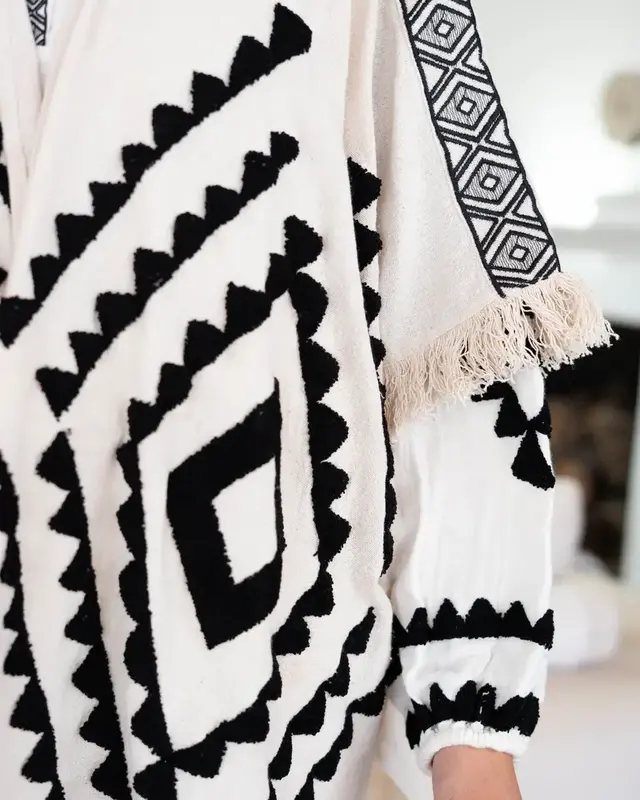 Ibzmode Poncho Ventana Arena Ecru