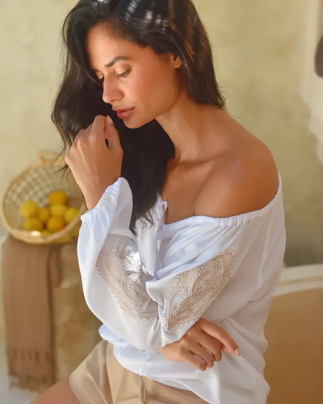 Hot Lava Blouse Terri Ivory/Taupe