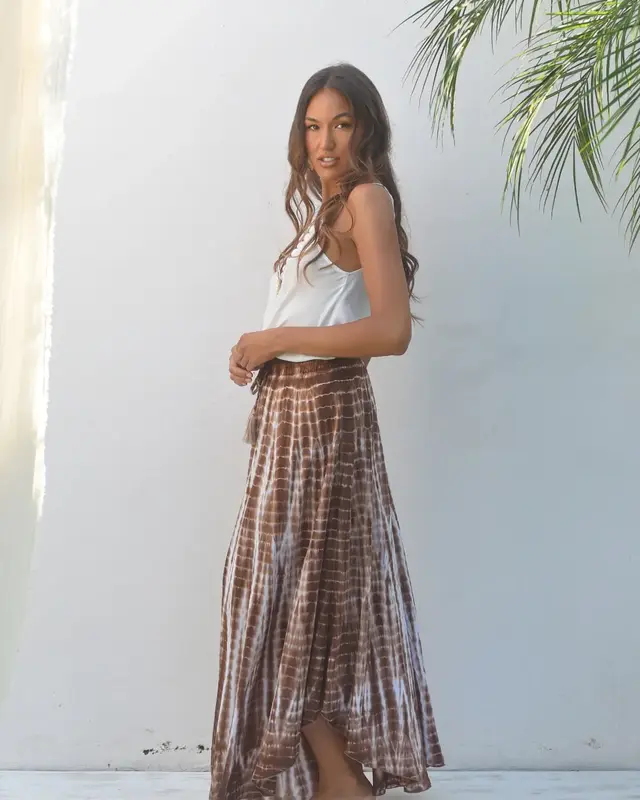 Hot Lava Rok Bibi Desert Brown