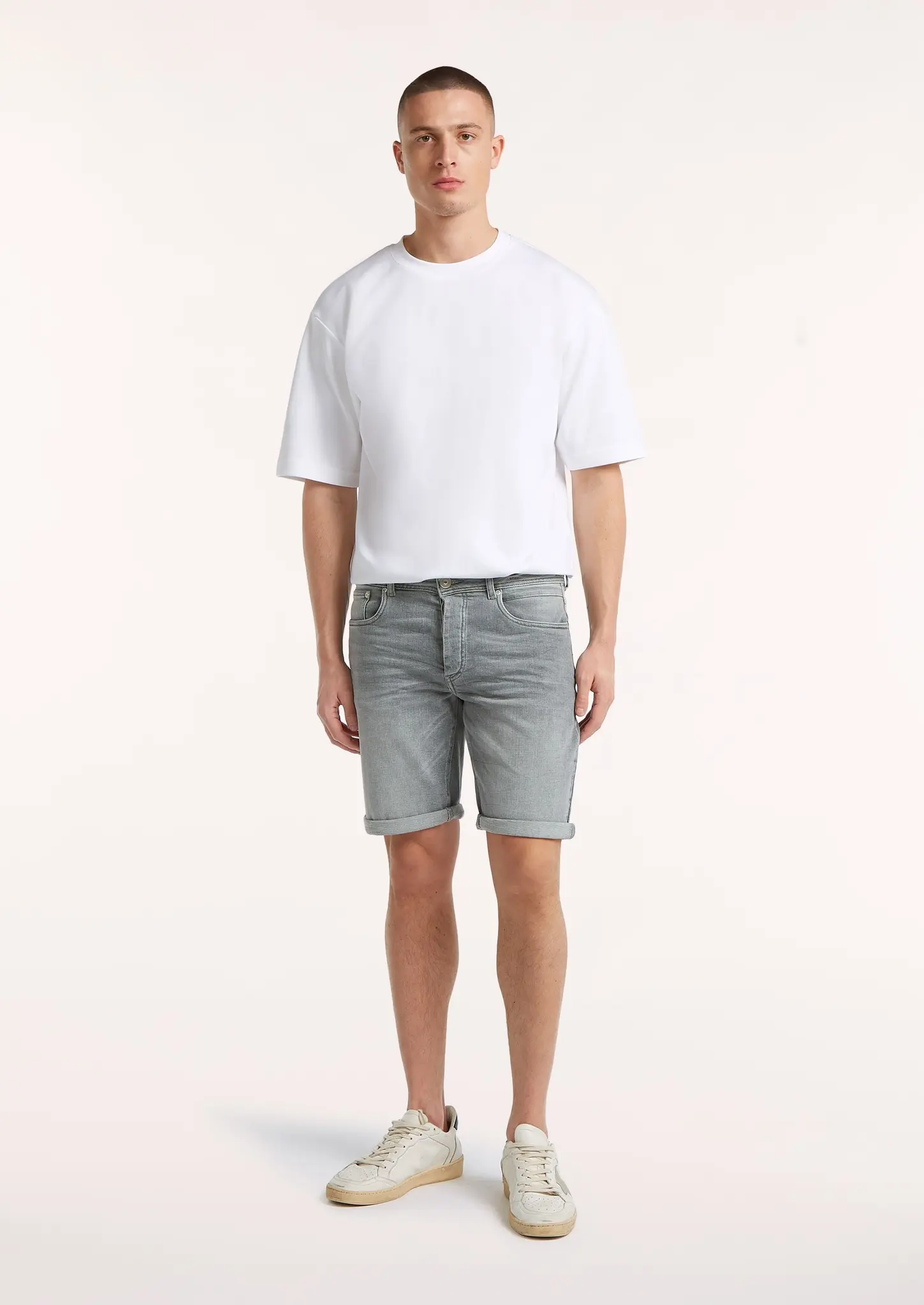 Circle of Trust Connor Jeans Short Carbon Grey