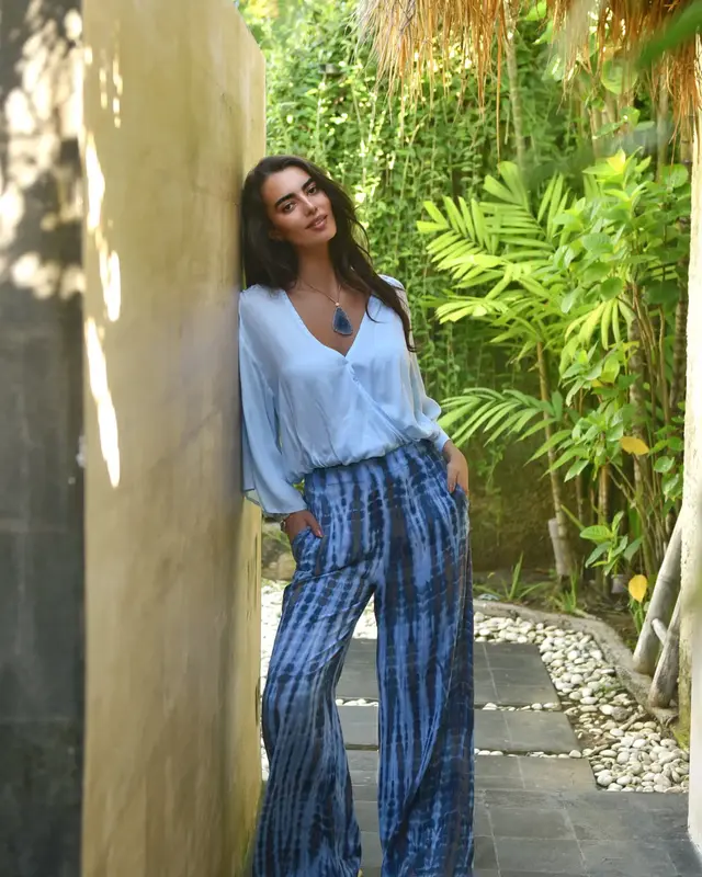 Hot Lava Broek Alex Moonstone Sapphire