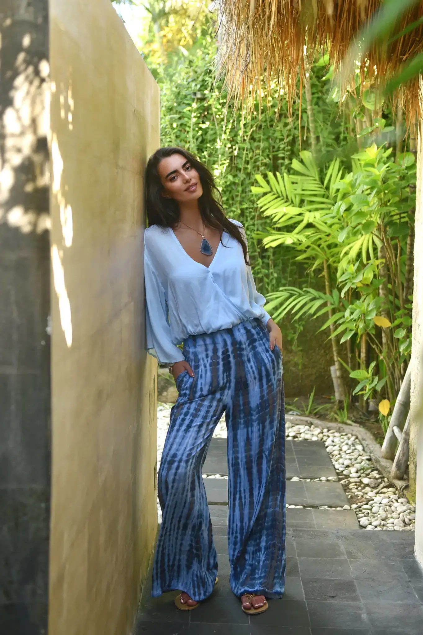 Hot Lava Broek Alex Moonstone Sapphire