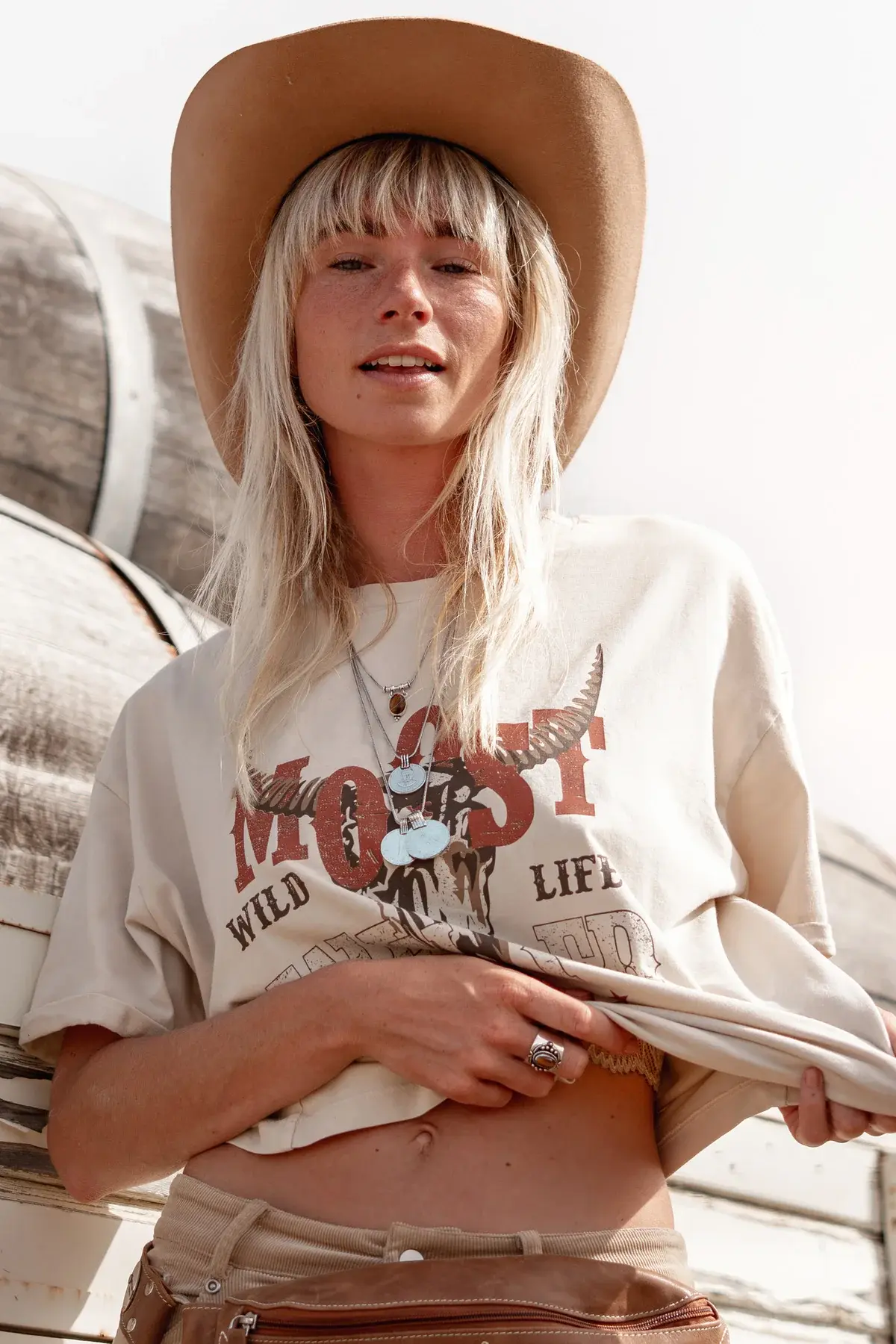 Moost Wanted Serena Artwork T-Shirt Beige