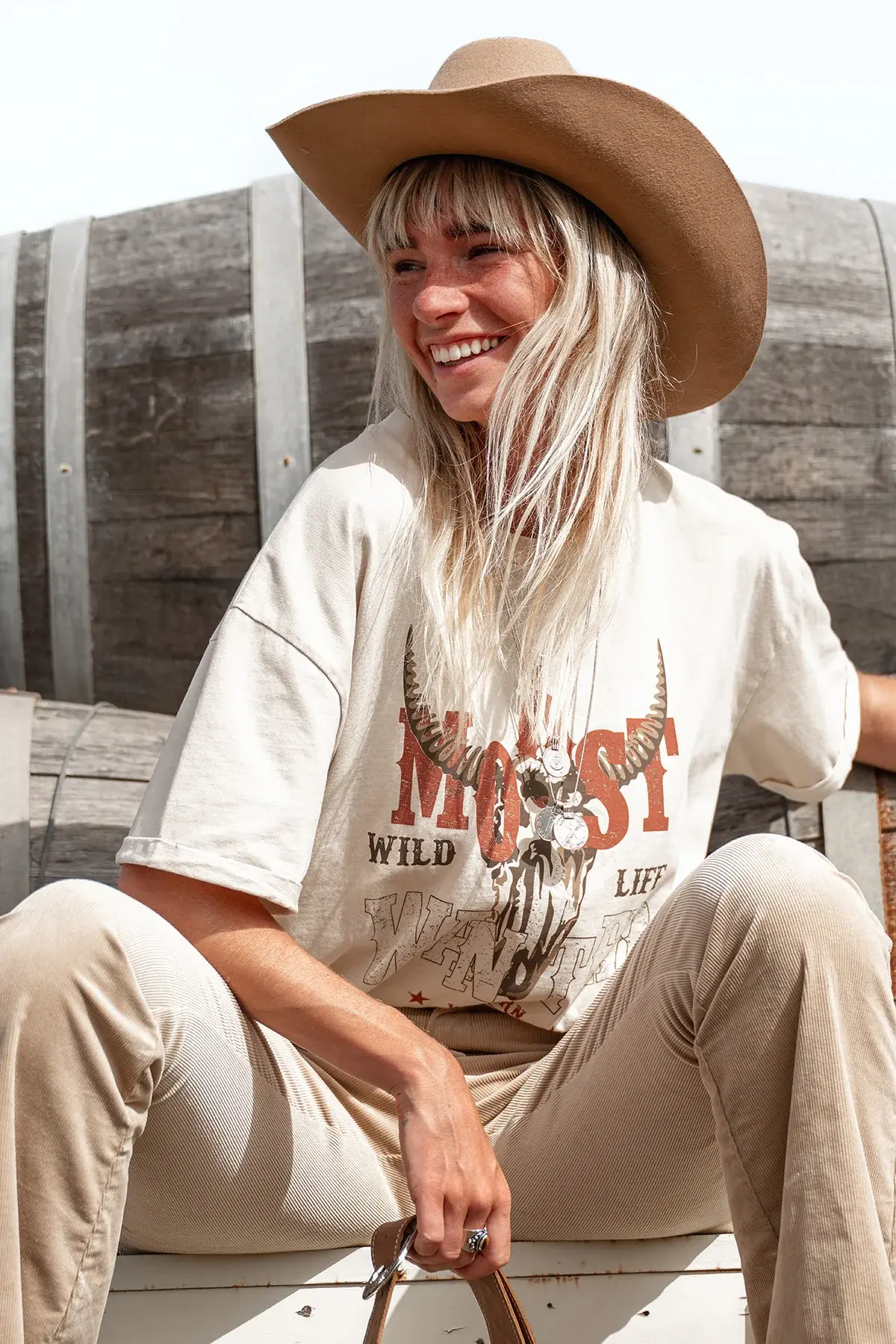 Moost Wanted Serena Artwork T-Shirt Beige
