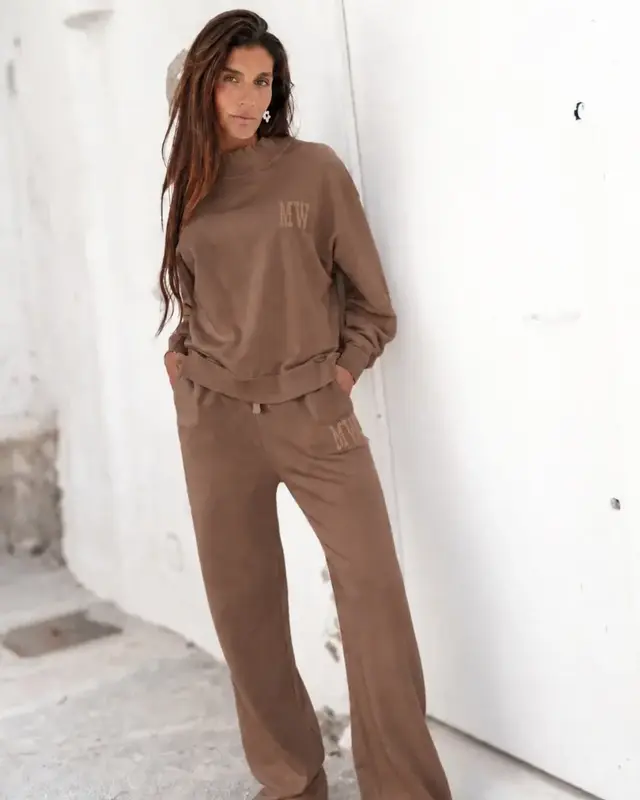 Moost Wanted Dani Artwork Sweater Dark Brown