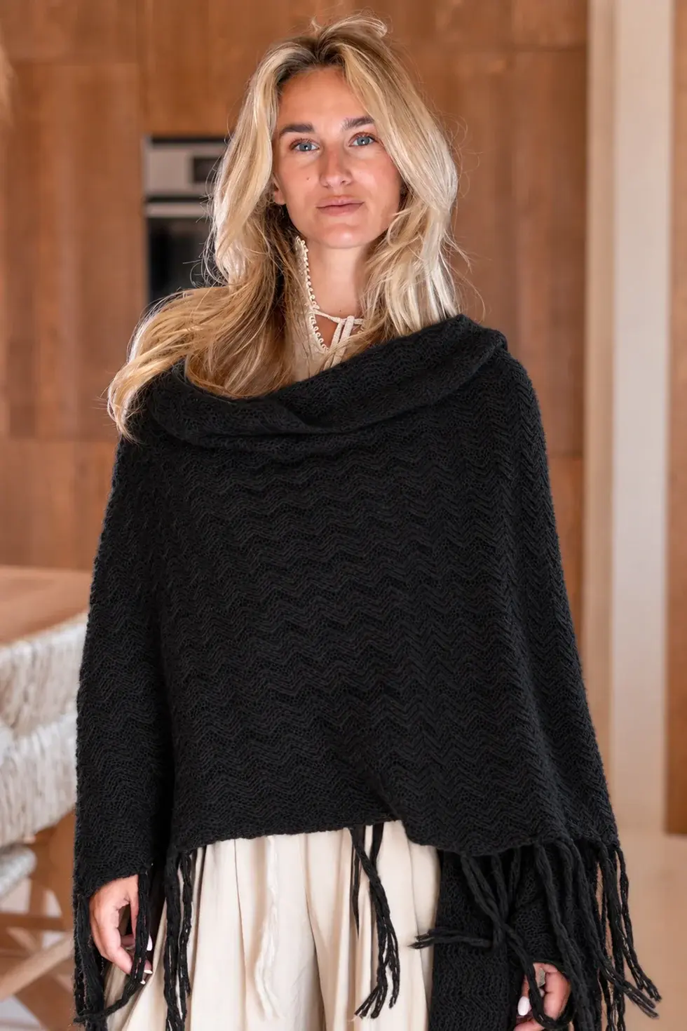 Ibzmode Poncho Elena Punto Black