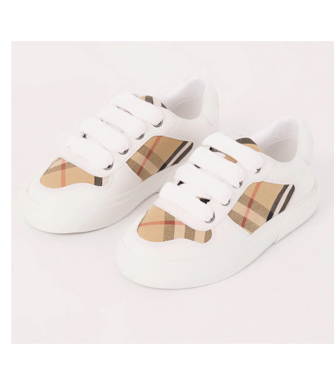 Burberry K1- NOAH B9368