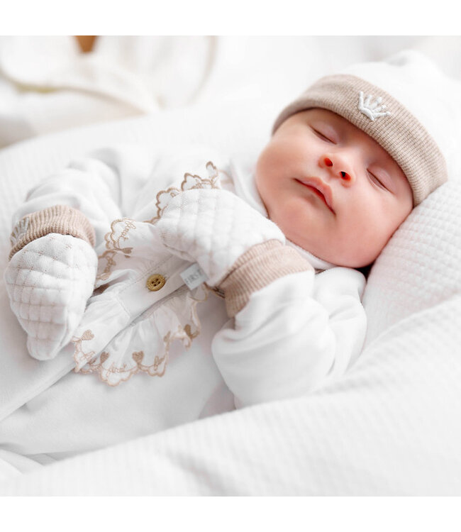 First 9915018 white/beige bonnet