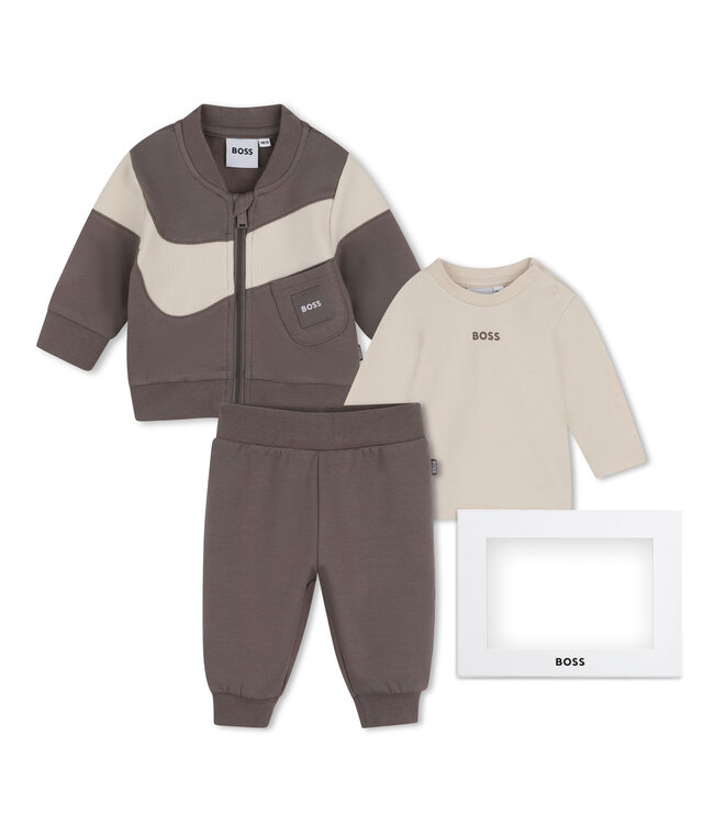 BOSS BROEK+VEST+T-SHIRT J53306/31D