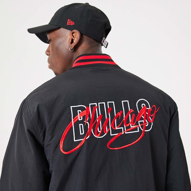 New Era Chicago Bulls NBA Script Bomber Jacket 'Black'